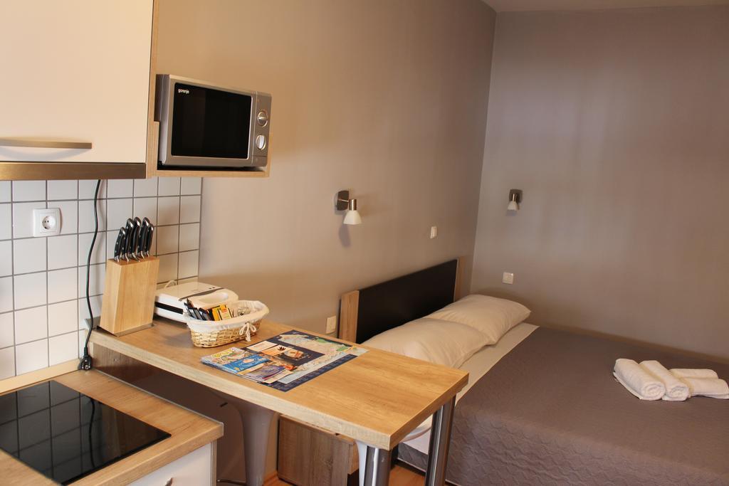 Beachside Apartments Znjan Split Szoba fotó